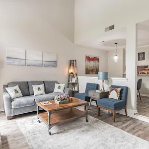 modern-cozy-townhome.1sthotelscharlotte.com/