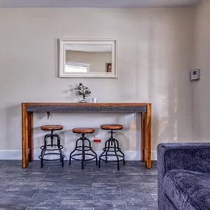 4br Victorian Walk To Uc Davis & Shriner Med Cen Sacramento