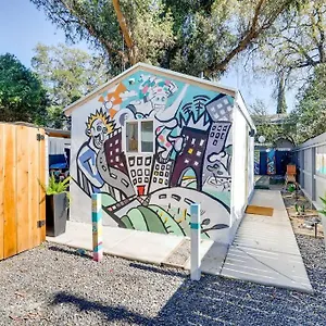 Tiny Art House Near The Beat Sacramento